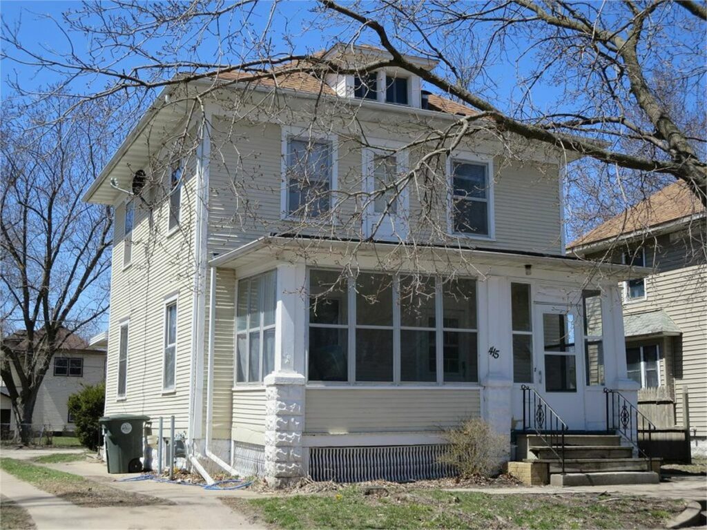 415 Cutler, Waterloo, IA 50703